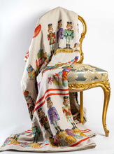 Charger l'image dans la galerie, Plaid en lin "Contes d'hiver"