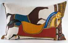 Charger l'image dans la galerie, Coussin rectangulaire en lin 'Chevaux"