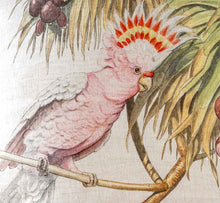 Charger l'image dans la galerie, Coussin carré en lin "Perroquets"