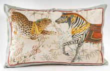 Load image into Gallery viewer, Rectangular linen cushion "India"