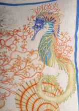 Charger l'image dans la galerie, Coussin carré en lin " Méduses"