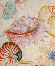 Charger l'image dans la galerie, Coussin carré en lin " Méduses"