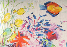 Charger l'image dans la galerie, Coussin rectangulaire en lin "Corail"