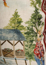 Charger l'image dans la galerie, Coussin carré en lin " Balade en Montagne"