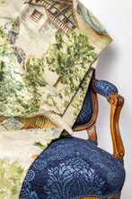 Charger l'image dans la galerie, Plaid en lin "Balade en montagne"