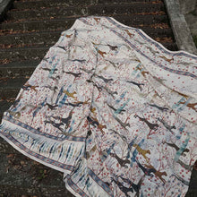 Charger l'image dans la galerie, Plaid en lin "Panthères"