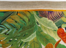 Load image into Gallery viewer, Plaid en lin &quot;Valéria&quot;
