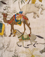Load image into Gallery viewer, Linen throw &quot;chevaux et éléphants&quot;
