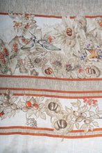 Charger l&#39;image dans la galerie, Plaid en lin &quot; Animaux de la forêt&quot;

