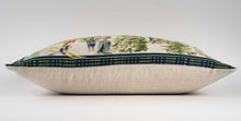 Charger l&#39;image dans la galerie, Coussin rectangulaire en lin &quot;Balade en montagne&quot;
