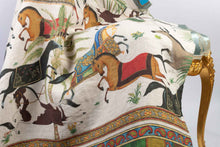 Load image into Gallery viewer, Linen throw &quot;Chevaux&quot;
