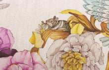 Load image into Gallery viewer, Rectangular linen cushion &quot;Fleurs et animaux&quot;
